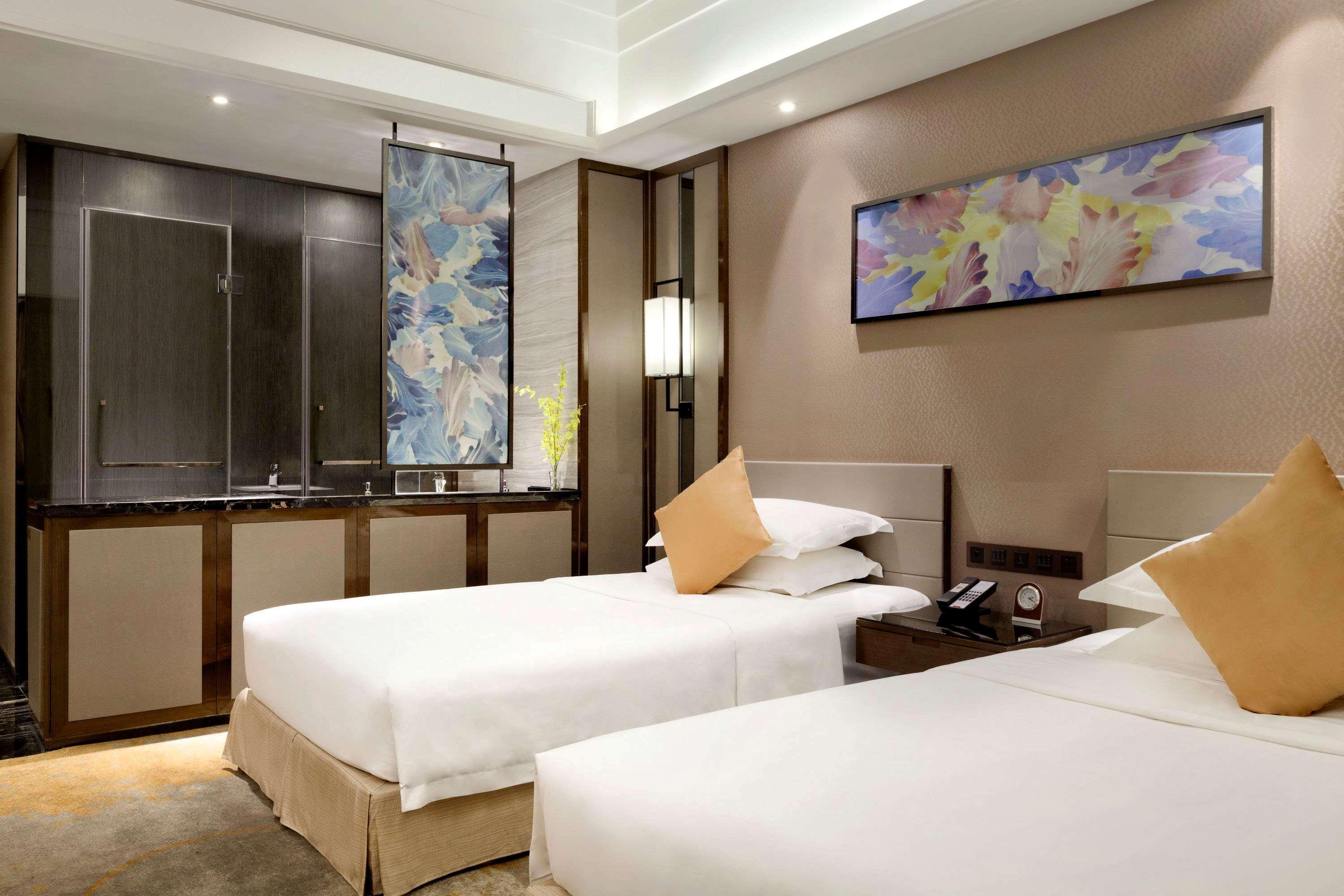 Ramada Foshan Hotel Екстериор снимка