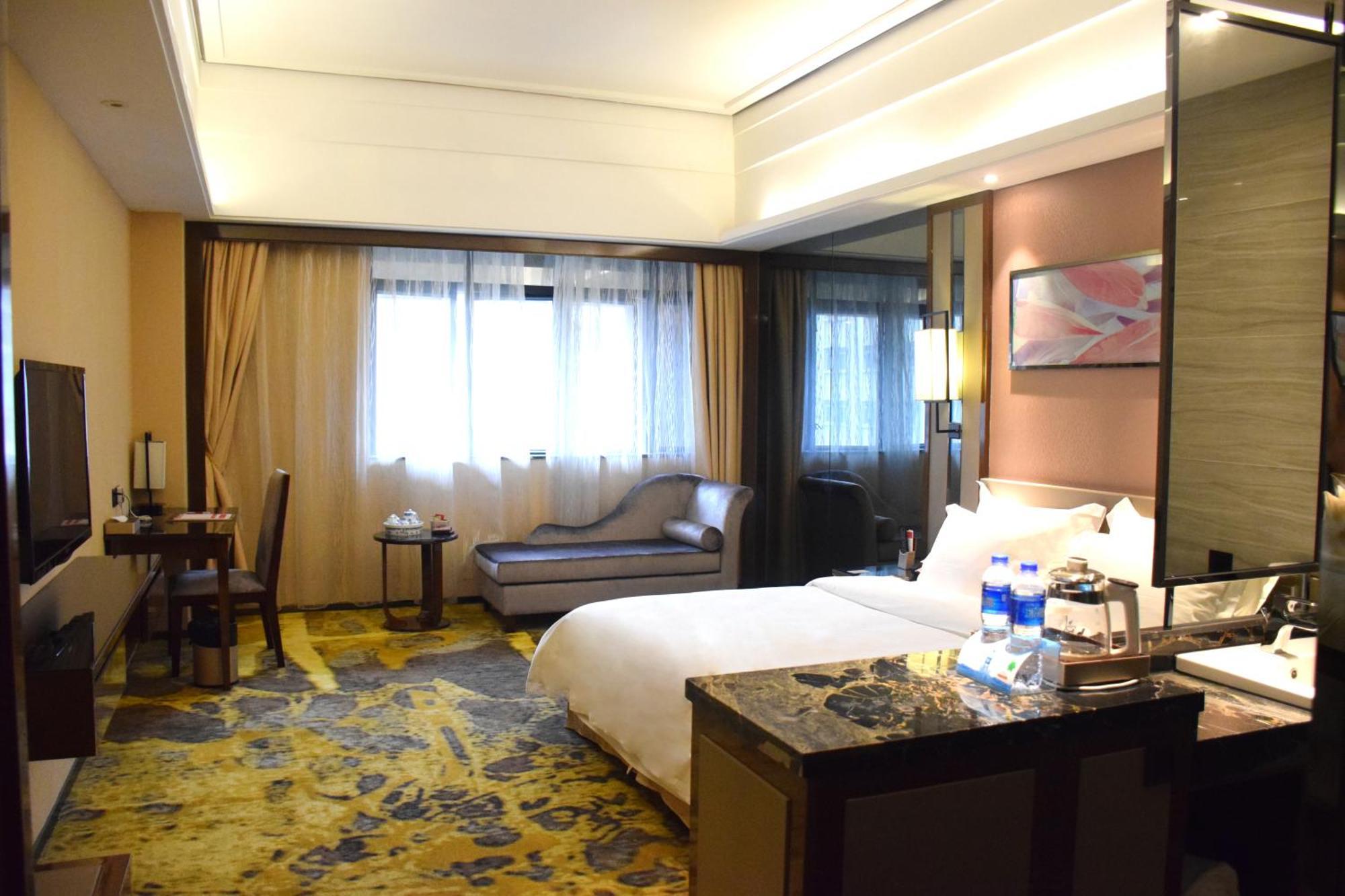 Ramada Foshan Hotel Екстериор снимка