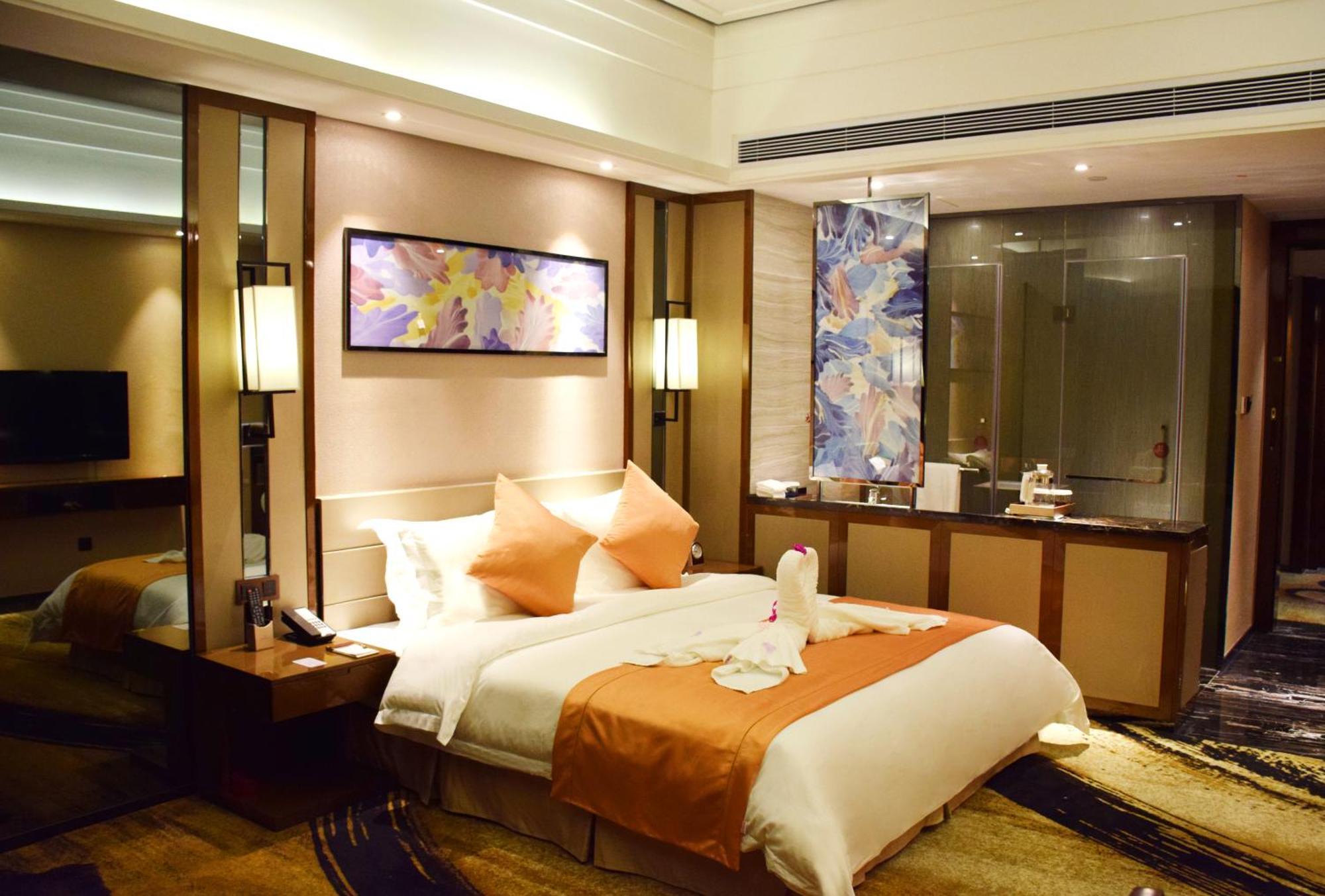 Ramada Foshan Hotel Екстериор снимка
