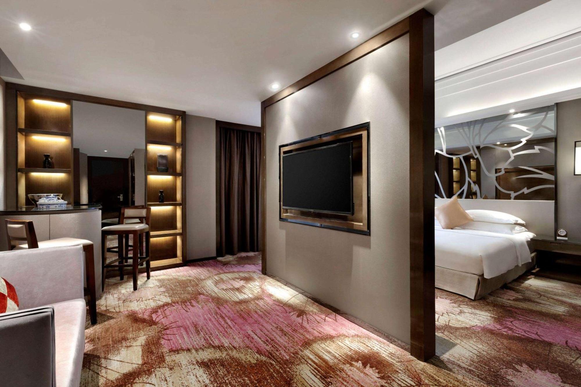 Ramada Foshan Hotel Екстериор снимка