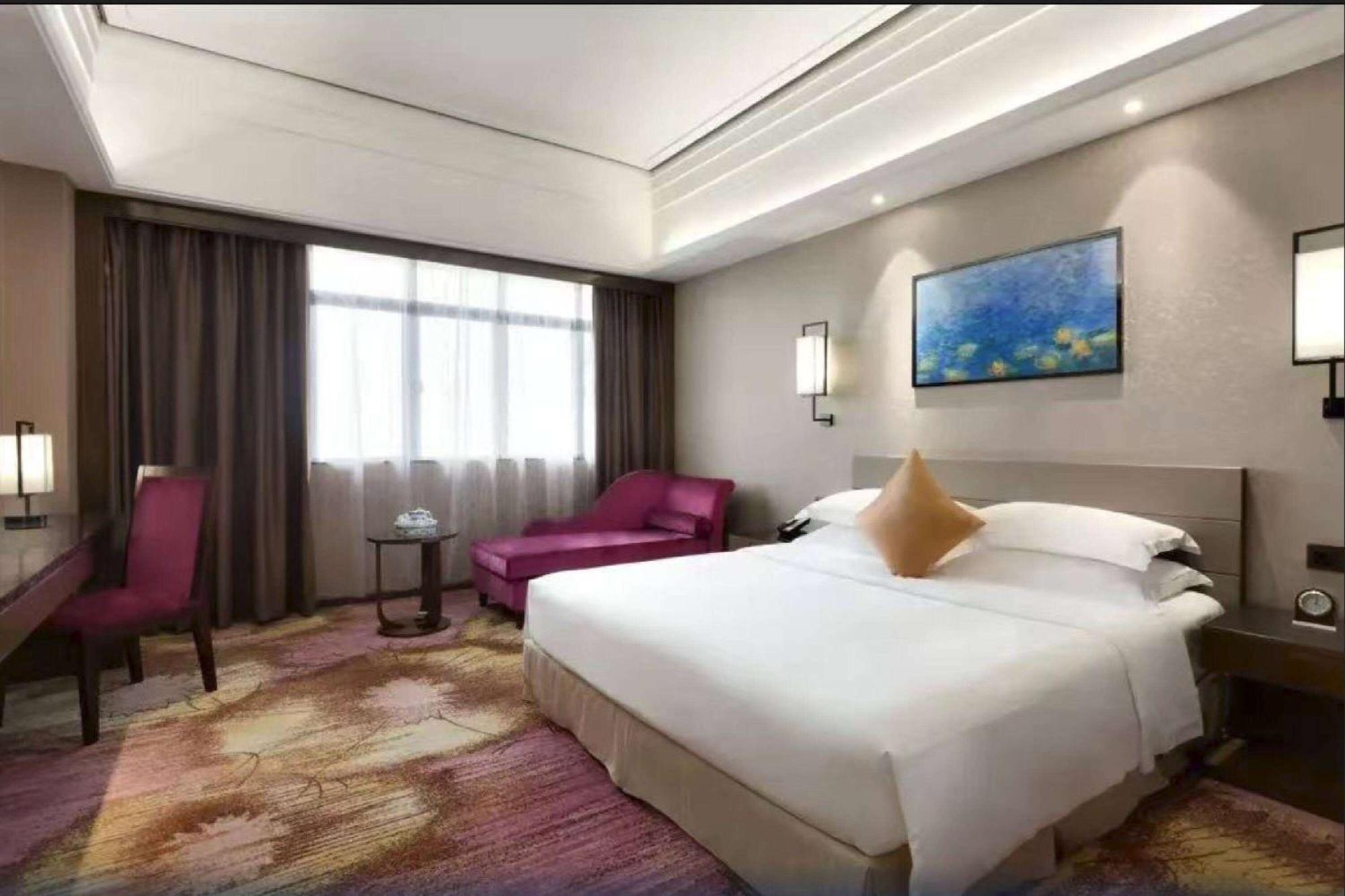 Ramada Foshan Hotel Екстериор снимка